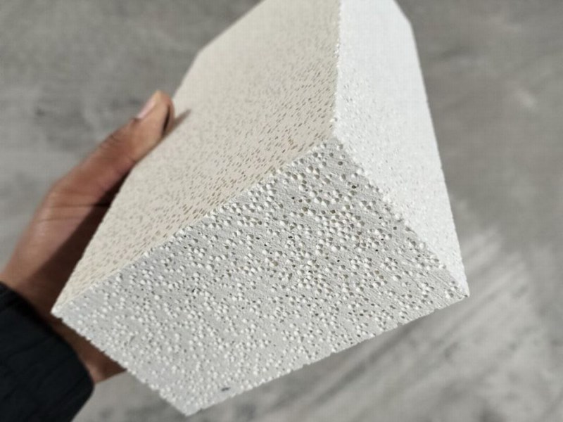 Mullite lightweight insulation brick